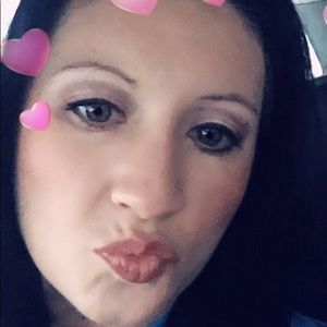 Meet your Posher, Evelyn